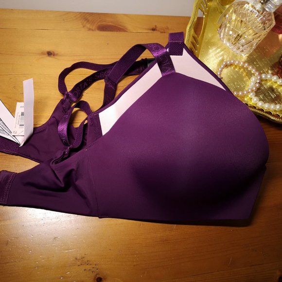 Victoria Secret T-Shirt Wireless Bra - Picture 3 of 6